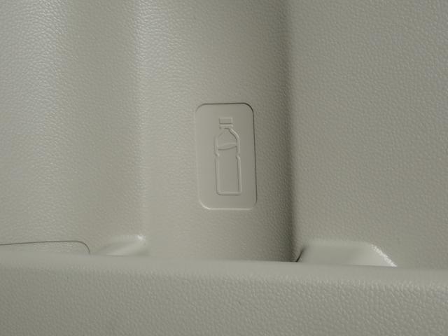 ワゴンR HYBRID FX 純正オーディオ 衝突被害軽減システム 運転席シートヒーター ヘッドアップディスプレイ マイルドハイブリッド フルフラット オートライト キーレスプッシュスタート 盗難警報装着車(32枚目)