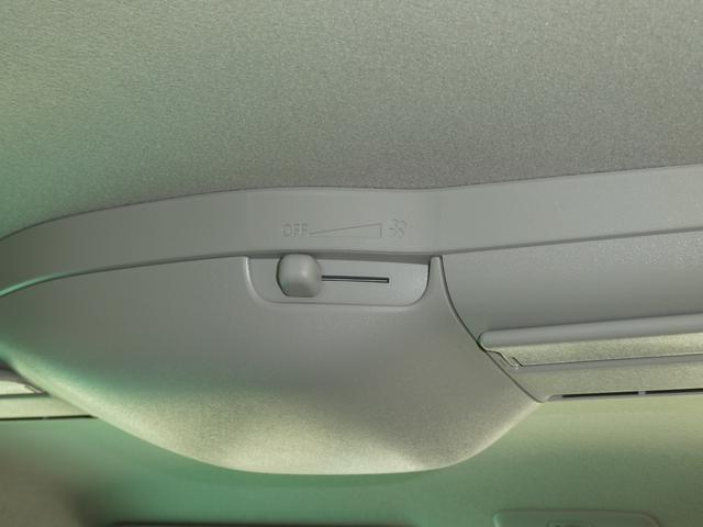 スペーシア ＨＹＢＲＩＤ　Ｘ　４ＷＤ　ナビ　全方位カメラ　デモカー使用車　衝突被害軽減ブレーキサポートシステム　デュアルセンサーブレーキサポート２　低速時ブレーキサポート　キーレスプッシュスタートシステム　ＬＥＤヘッドライト　左右電動スライドドア　電動パーキング（35枚目）