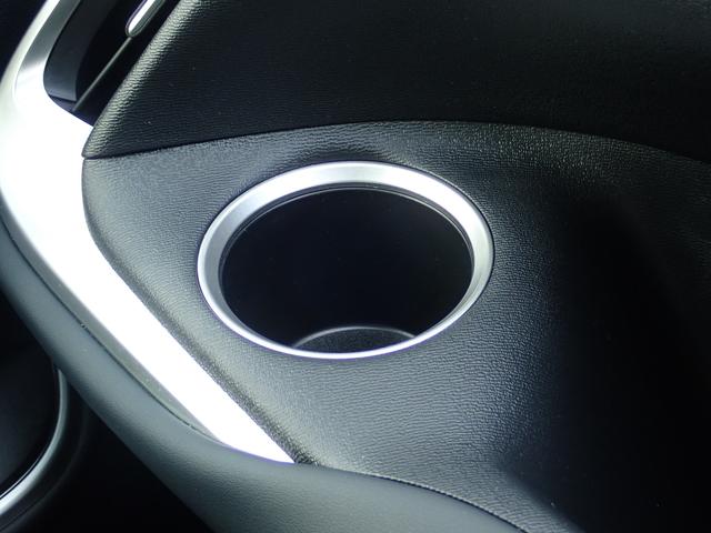 ランディ ＨＹＢＲＩＤ　Ｇ　８インチナビ　ＥＴＣ　ＬＥＤヘッドライト　衝突被害軽減ブレーキ　誤発進抑制機能　レーンアシスト　アダプティブクルーズコントロール　ヒートシーター　Ｂｌｕｅｔｏｏｔｈ接続　ＣＤ再生　ＤＶＤ再生　フルフラット　クリアランスソナー（20枚目）