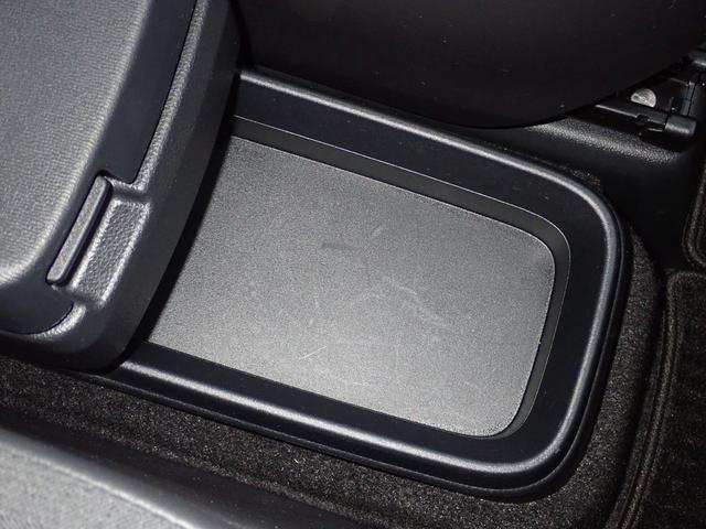 ランディ ＨＹＢＲＩＤ　Ｇ　８インチナビ　ＥＴＣ　ＬＥＤヘッドライト　衝突被害軽減ブレーキ　誤発進抑制機能　レーンアシスト　アダプティブクルーズコントロール　ヒートシーター　Ｂｌｕｅｔｏｏｔｈ接続　ＣＤ再生　ＤＶＤ再生　フルフラット　クリアランスソナー（26枚目）