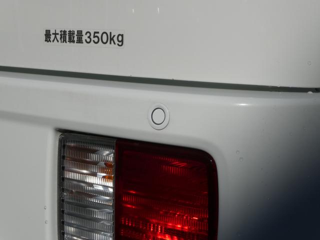 エブリイ ＰＡリミテッド　６型　ＣＶＴ　ＡＭ／ＦＭラジオ　２ＷＤ　後輪駆動　インパネＣＶＴ　デュアルカメラブレーキサポート　ＡＭ／ＦＭラジオ　キーレスエントリー　リアコーナーセンサー　オートライト　アイドリングストップ（42枚目）