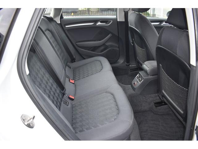 Ａ３セダン １．４ＴＦＳＩ　禁煙車／コンビニエンスパッケージ／ＬＥＤライトパッケージ／純正フルセグナビ／バックカメラ／ＥＴＣ／純正１６インチアルミホイール／プッシュスタート／アイドリングストップ／ＬＥＤヘッドライト／ＬＥＤテール（14枚目）