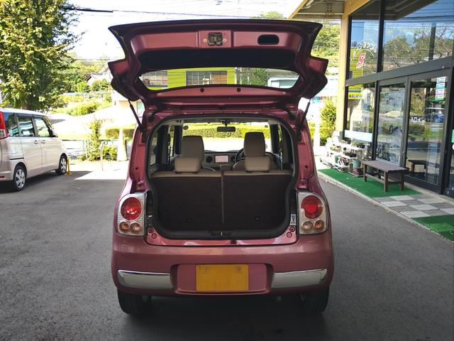 アルトラパンショコラ Ｘ　アイドリングストップ　ＨＩＤ　オートライト　ナビ　ＴＶ　ＤＶＤ　ＣＤ　ブルートゥース　プッシュスタート　スマートキー　オートエアコン　純正ホワイトアルミホイール　ウインカーミラー　盗難防止システム（11枚目）