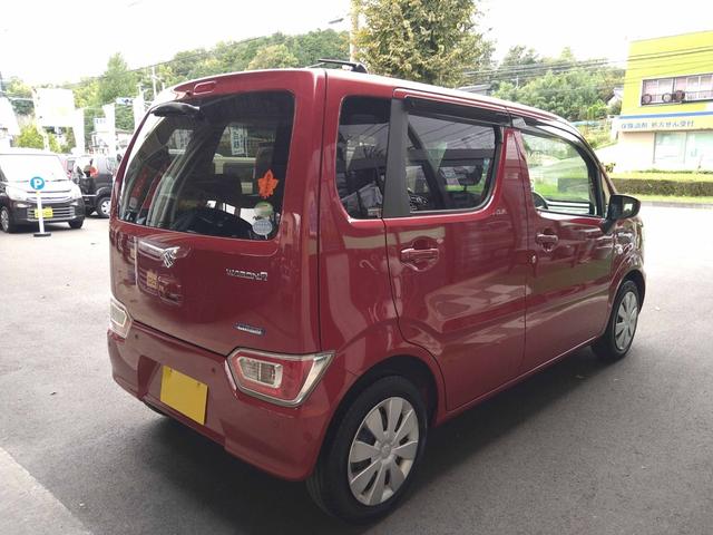 ワゴンR ハイブリッドFX CVT アイドリングストップ デュアルセンサーブレーキサポート 横滑り防止 レーンキープ 誤発進抑制 障害物センサー シートヒーター CD スマートキー プッシュスタート オートエアコン オートライト(7枚目)