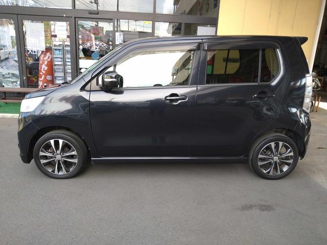 ワゴンＲスティングレー Ｔ　ターボ　パドルシフト　アイドリングストップ　ＨＩＤ　オートライト　フォグランプ　純正フルエアロ　ＥＴＣ　ナビ　ＴＶ　ＤＶＤ　ＣＤ　ブルートゥース　オートエアコン（4枚目）