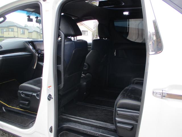 ヴェルファイア ２．５Ｚ　Ａエディション　ゴールデンアイズ　アルパインナビ　ＴＶ　バックカメラ　皮シート　ＥＴＣ（4枚目）