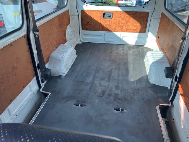 NISSAN CARAVAN LONG DX