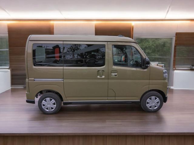 アトレー ＲＳ　４ＷＤ／ターボ／届出済未使用車／純正カーナビ／フルセグＴＶ／Ｂｌｕｅｔｏｏｔｈオーディオ／全車速追従機能付アダプティブクルーズ／バックカメラ／ＬＥＤヘッドライト／（4枚目）