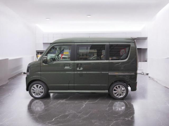 エブリイワゴン PZターボスペシャル レーダーBサポート LEDヘットライト パーキングセンサー 運転席側シートヒーター フルフラット イモビライザー Wエアバック 横滑り防止 スマートキー&プッシュスタート 4WD エアコン(8枚目)