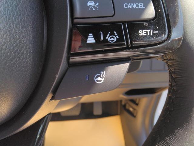 ヴェゼル ｅ：ＨＥＶ　Ｚ・ＰＬａＹパッケージ　マルチビューカメラシステム／プレミアムオーディオ／パノラマルーフ／ホンダセンシング／ブラインドスポットインフォメーション／９インチホンダコネクトディスプレー／ＥＴＣ２．０車載器／シートヒーター（18枚目）