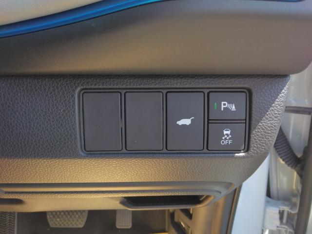 ヴェゼル ｅ：ＨＥＶ　Ｚ・ＰＬａＹパッケージ　マルチビューカメラシステム／プレミアムオーディオ／パノラマルーフ／ホンダセンシング／ブラインドスポットインフォメーション／９インチホンダコネクトディスプレー／ＥＴＣ２．０車載器／シートヒーター（19枚目）