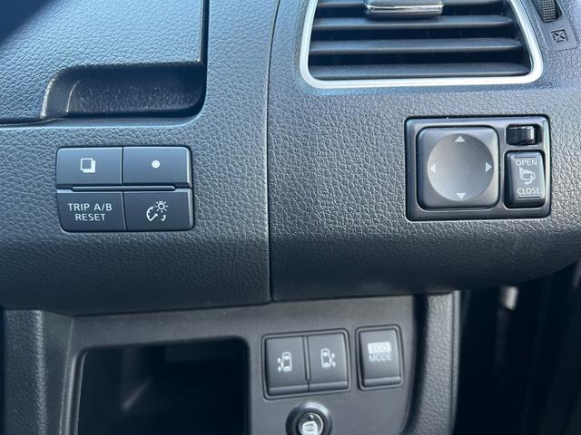 セレナ ハイウェイスター　アンシャンテ　チェアキャブリフタータイプ　福祉車両　電動リフター　６名乗車　左右電動スライドドア　スマートキー　純正ナビ　ＴＶ　カメラ（26枚目）