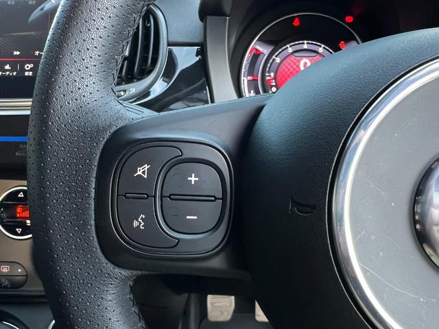 アバルト595 モンスターエナジー・ヤマハ モンスターエナジー ヤマハ 限定車 5速マニュアル 世界限定2000台 高性能エキゾーストシステム レコードモンツァ 専用17インチアルミホイール ブラック仕上げブレーキキャリパー(24枚目)