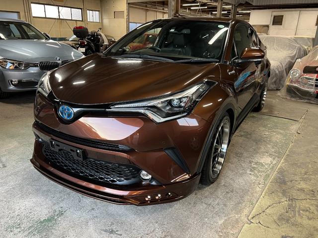 Ｃ－ＨＲ Ｇ　１．８Ｌ　直列４気筒ＤＯＨＣハイブリッドシステム　エアロ　　　社外１９インチＡＷ　４本出マフラー　ローダウン　ＥＴＣ　ドラレコ　バックカメラ（8枚目）