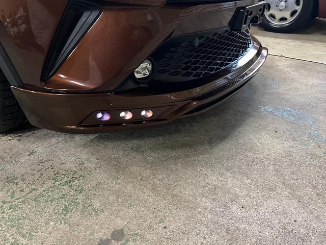 Ｃ－ＨＲ Ｇ　１．８Ｌ　直列４気筒ＤＯＨＣハイブリッドシステム　エアロ　　　社外１９インチＡＷ　４本出マフラー　ローダウン　ＥＴＣ　ドラレコ　バックカメラ（49枚目）