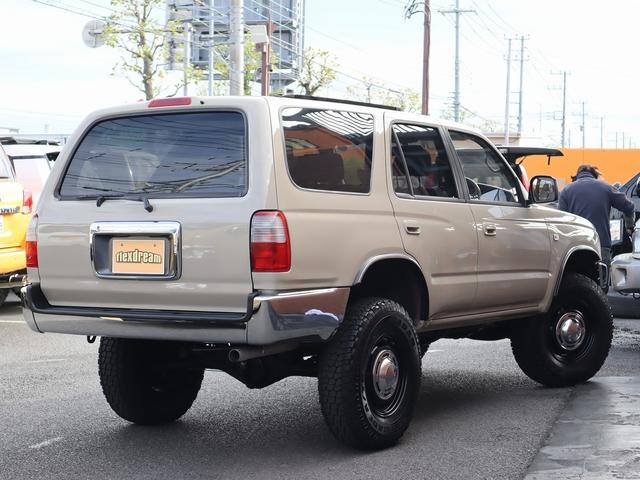 TOYOTA HILUX SURF SSR-X