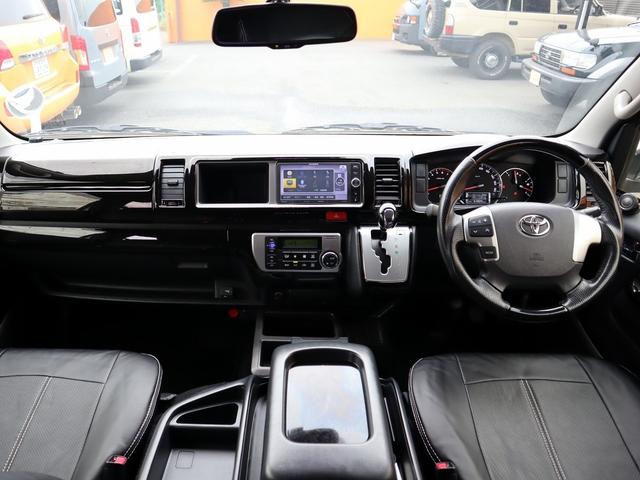 ハイエースワゴン ＧＬ　パールホワイト　ＬＥＤヘッドライト　ヴァレンティ：テールランプ　フロントリップスポイラー　１７インチアルミホイール＆ＴＯＹＯ　Ｈ２０タイヤ　ローダウン　フルセグ地デジナビ　フリップダウンモニター（2枚目）