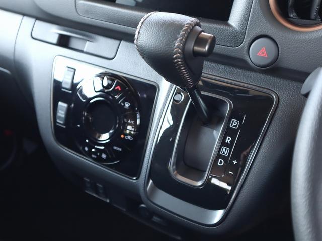 キャラバン ロンググランドプレミアムＧＸ　ピュアホワイトパール　ワンタッチオートスライドドア　ディーラーＯＰ　ＬＥＤグリルイルミネーション　インパル　シルエット１５インチホイール　ＹＯＫＯＨＡＭＡ　Ｙ３６０　ホワイトリボンタイヤ　ＬＥＤルーム（14枚目）