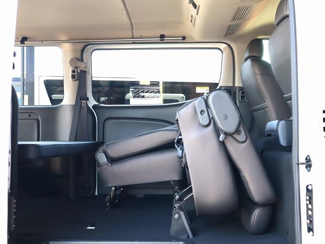 キャラバン ロンググランドプレミアムＧＸ　ピュアホワイトパール　ワンタッチオートスライドドア　ディーラーＯＰ　ＬＥＤグリルイルミネーション　インパル　シルエット１５インチホイール　ＹＯＫＯＨＡＭＡ　Ｙ３６０　ホワイトリボンタイヤ　ＬＥＤルーム（50枚目）