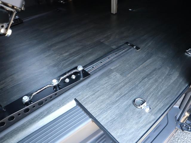 ハイエースバン ロングスーパーＧＬ　ＦＤ－ｃｌａｓｓｉｃ丸目フェイスＶｅｒ３　ＦＤ－ｃｌａｓｓｉｃアルミホイール×ＴＯＹＯオープンカントリーＲＴ　ペンドルトン×ヴィンテージシートカバー　インテリアパネルＳＥＴセカンドシートスラードレール（14枚目）