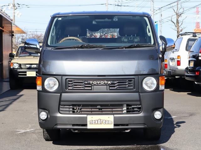 ハイエースバン ロングスーパーＧＬ　ＦＤ－ｃｌａｓｓｉｃ丸目フェイスＶｅｒ３　ＦＤ－ｃｌａｓｓｉｃアルミホイール×ＴＯＹＯオープンカントリーＲＴ　ペンドルトン×ヴィンテージシートカバー　インテリアパネルＳＥＴセカンドシートスラードレール（18枚目）