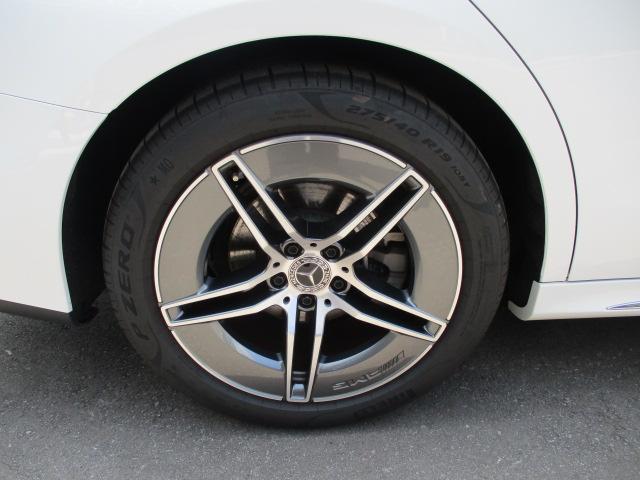 Ｅクラス Ｅ２００　アバンギャルド　ＡＭＧラインパッケージ　レザーエクスクルーシブパッケージ　アドバンスドパッケージ　デジタルインテリアパッケージ　Ｂｌｕｅｔｏｏｔｈ接続　ＥＴＣ　ＬＥＤヘッドライト　ＴＶ　アイドリングストップ（26枚目）