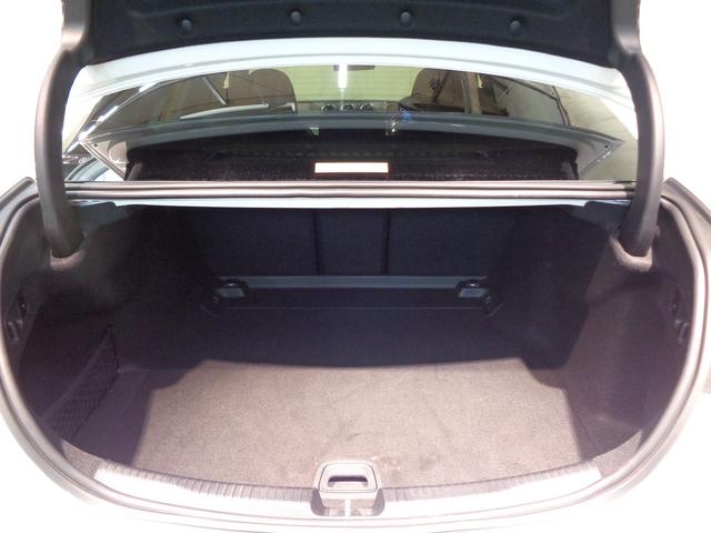 Cクラス C220 d アバンギャルド AMGラインパッケージ ベーシックパッケージ Bluetooth接続 ETC LEDヘッドライト TV アイドリングストップ クルーズコントロール コネクテッド機能 サイドカメラ シートヒーター(6枚目)