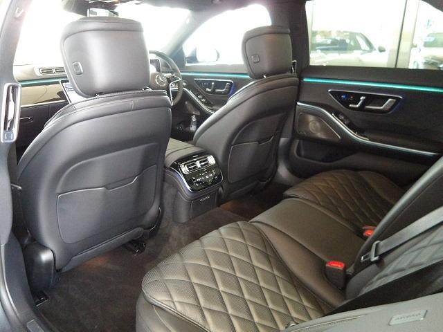 Ｓクラス Ｓ５８０　ｅ　４ＭＡＴＩＣ　ロング　ＡＭＧライン　Ｂｌｕｅｔｏｏｔｈ接続　ＥＴＣ　ＬＥＤヘッドライト　ＴＶ　アイドリングストップ　クルーズコントロール　コネクテッド機能　サイドカメラ　サンルーフ・ガラスルーフ　シートエアコン　シートヒーター　ナビ（29枚目）