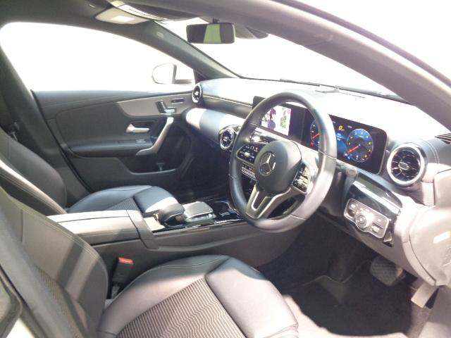 ＣＬＡクラス ＣＬＡ１８０　レーダーセーフティパッケージ　ナビゲーションパッケージ　Ｂｌｕｅｔｏｏｔｈ接続　ＥＴＣ　ＬＥＤヘッドライト　ＴＶ　アイドリングストップ　クルーズコントロール　コネクテッド機能　シートヒーター（21枚目）