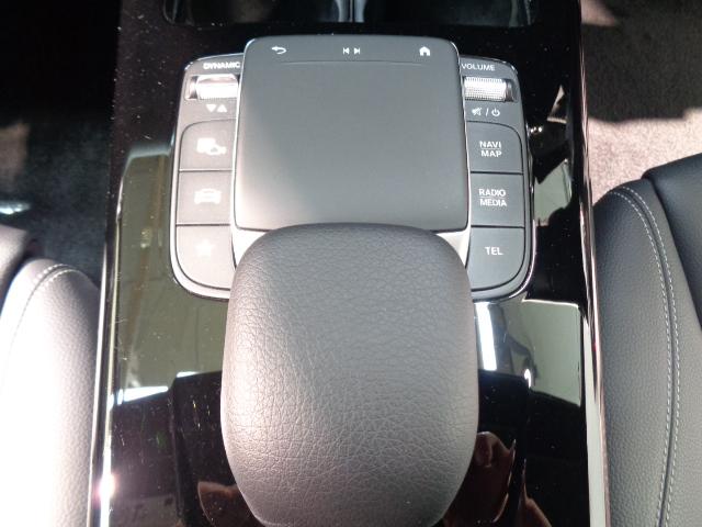 ＣＬＡクラス ＣＬＡ１８０　レーダーセーフティパッケージ　ナビゲーションパッケージ　Ｂｌｕｅｔｏｏｔｈ接続　ＥＴＣ　ＬＥＤヘッドライト　ＴＶ　アイドリングストップ　クルーズコントロール　コネクテッド機能　シートヒーター（30枚目）