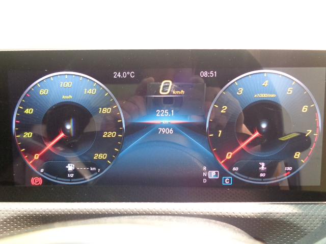 ＣＬＡクラス ＣＬＡ１８０　レーダーセーフティパッケージ　ナビゲーションパッケージ　Ｂｌｕｅｔｏｏｔｈ接続　ＥＴＣ　ＬＥＤヘッドライト　ＴＶ　アイドリングストップ　クルーズコントロール　コネクテッド機能　シートヒーター（35枚目）