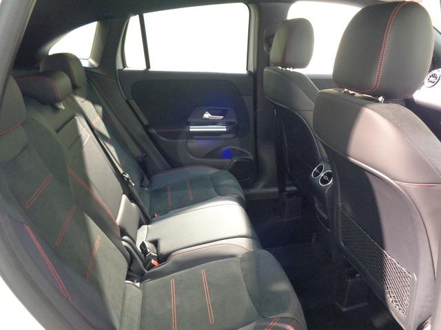 ＧＬＡクラス ＧＬＡ２００　ｄ　４マチック　ＡＭＧラインパッケージ　アドバンスドパッケージ　Ｂｌｕｅｔｏｏｔｈ接続　ＥＴＣ　ＬＥＤヘッドライト　ＴＶ　アイドリングストップ　クルーズコントロール　コネクテッド機能　サイドカメラ　シートヒーター（24枚目）