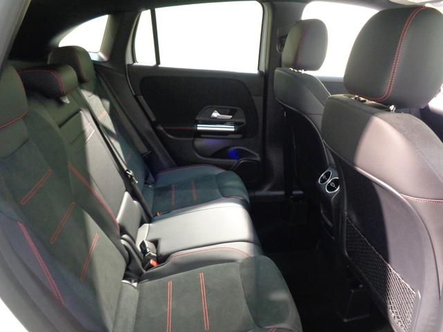 ＧＬＡクラス ＧＬＡ２００　ｄ　４マチック　ＡＭＧラインパッケージ　アドバンスドパッケージ　Ｂｌｕｅｔｏｏｔｈ接続　ＥＴＣ　ＬＥＤヘッドライト　ＴＶ　アイドリングストップ　クルーズコントロール　コネクテッド機能　サイドカメラ　シートヒーター（25枚目）