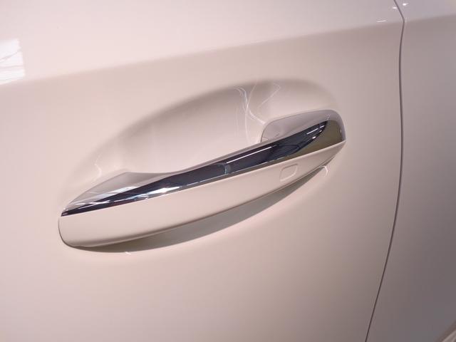 Ａクラスセダン Ａ２５０　４マチック　セダン　エディション１　Ｂｌｕｅｔｏｏｔｈ接続　ＥＴＣ　ＬＥＤヘッドライト　ＴＶ　アイドリングストップ　クルーズコントロール　コネクテッド機能　シートヒーター　トランクスルー　ナビ　バックモニター　パワーシート　フロアマット（12枚目）