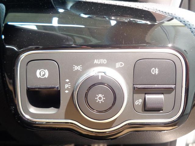 Ａクラスセダン Ａ２５０　４マチック　セダン　エディション１　Ｂｌｕｅｔｏｏｔｈ接続　ＥＴＣ　ＬＥＤヘッドライト　ＴＶ　アイドリングストップ　クルーズコントロール　コネクテッド機能　シートヒーター　トランクスルー　ナビ　バックモニター　パワーシート　フロアマット（20枚目）