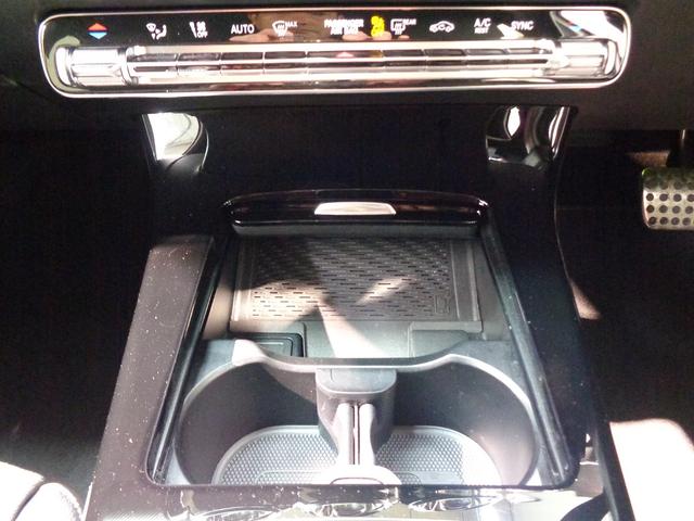 Ａクラスセダン Ａ２５０　４マチック　セダン　エディション１　Ｂｌｕｅｔｏｏｔｈ接続　ＥＴＣ　ＬＥＤヘッドライト　ＴＶ　アイドリングストップ　クルーズコントロール　コネクテッド機能　シートヒーター　トランクスルー　ナビ　バックモニター　パワーシート　フロアマット（30枚目）