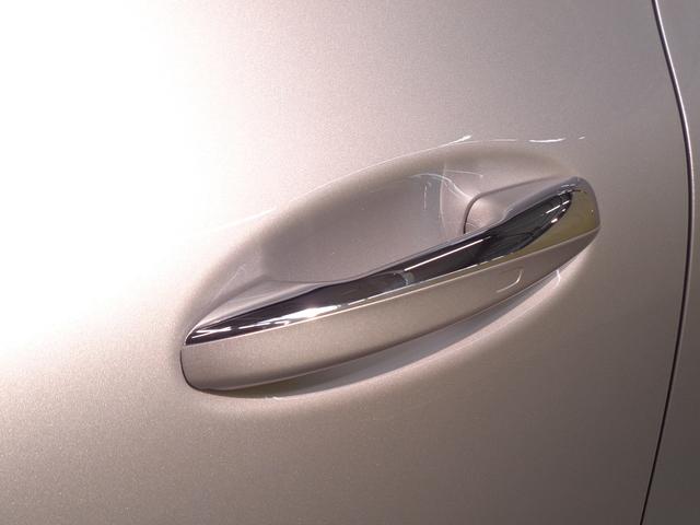 ＣＬＡクラス ＣＬＡ２００　ｄ　ＡＭＧラインパッケージ　アドバンスドパッケージ　Ｂｌｕｅｔｏｏｔｈ接続　ＥＴＣ　ＬＥＤヘッドライト　ＴＶ　アイドリングストップ　クルーズコントロール　コネクテッド機能　サイドカメラ（11枚目）