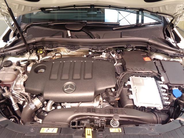 ＧＬＡクラス ＧＬＡ２００　ｄ　４マチック　アーバンスターズ　Ｂｌｕｅｔｏｏｔｈ接続　ＥＴＣ　ＬＥＤヘッドライト　ＴＶ　アイドリングストップ　クルーズコントロール　コネクテッド機能　サイドカメラ　サンルーフ・ガラスルーフ　シートヒーター　トランクスルー　ナビ（17枚目）