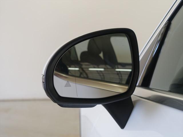 GLC GLC220 d 4MATIC Bluetooth接続 ETC LEDヘッドライト TV アイドリングストップ クルーズコントロール コネクテッド機能 サイドカメラ サンルーフ・ガラスルーフ シートヒーター トランクスルー ナビ(6枚目)