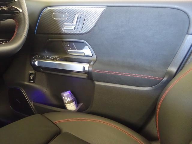 GLB GLB200 d 4MATIC AMGラインパッケージ アドバンスドパッケージ 3列シート Bluetooth接続 ETC LEDヘッドライト TV アイドリングストップ クルーズコントロール コネクテッド機能 サイドカメラ(15枚目)