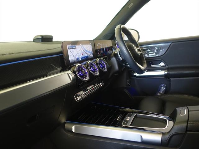 ＧＬＢ ＧＬＢ１８０　ＡＭＧラインパッケージ　ＡＭＧレザーエクスクルーシブパッケージ　３列シート　Ｂｌｕｅｔｏｏｔｈ接続　ＥＴＣ　ＬＥＤヘッドライト　ＴＶ　アイドリングストップ　クルーズコントロール　コネクテッド機能（19枚目）