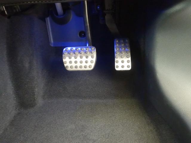 ＧＬＢ ＧＬＢ１８０　ＡＭＧラインパッケージ　ＡＭＧレザーエクスクルーシブパッケージ　３列シート　Ｂｌｕｅｔｏｏｔｈ接続　ＥＴＣ　ＬＥＤヘッドライト　ＴＶ　アイドリングストップ　クルーズコントロール　コネクテッド機能（30枚目）