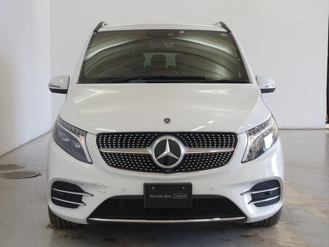 Ｖクラス 【ＹＡＮＡＳＥ】Ｖ２２０　ｄ　エクスクルーシブ　ロング　プラチナスイート　３列シート　Ｂｌｕｅｔｏｏｔｈ接続　ＥＴＣ　ＬＥＤヘッドライト　ＴＶ　アイドリングストップ　オットマン　クルーズコントロール　サイドカメラ　サンルーフ・ガラスルーフ　シートエアコン（2枚目）