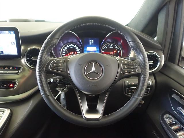 Ｖクラス 【ＹＡＮＡＳＥ】Ｖ２２０　ｄ　エクスクルーシブ　ロング　プラチナスイート　３列シート　Ｂｌｕｅｔｏｏｔｈ接続　ＥＴＣ　ＬＥＤヘッドライト　ＴＶ　アイドリングストップ　オットマン　クルーズコントロール　サイドカメラ　サンルーフ・ガラスルーフ　シートエアコン（18枚目）