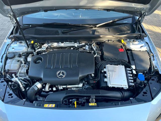 Ａクラスセダン 【ＹＡＮＡＳＥ】Ａ２００　ｄ　セダン　ＡＭＧラインパッケージ　ＡＭＧレザーエクスクルーシブパッケージ　　アドバンスドパッケージ　Ｂｌｕｅｔｏｏｔｈ接続　ＥＴＣ　ＬＥＤヘッドライト　ＴＶ　アイドリングストップ　クルーズコントロール（23枚目）