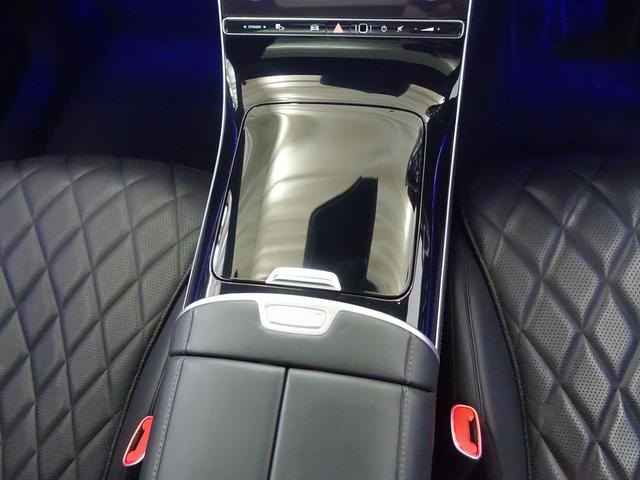 Ｓクラス Ｓ５８０　４ＭＡＴＩＣ　ＡＭＧライン　リアコンフォートパッケージ　Ｂｌｕｅｔｏｏｔｈ接続　ＥＴＣ　ＬＥＤヘッドライト　ＴＶ　アイドリングストップ　クルーズコントロール　コネクテッド機能　サイドカメラ　サンルーフ・ガラスルーフ（17枚目）