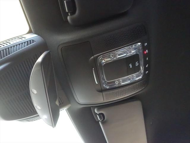 Ａクラスセダン Ａ１８０　スタイル　セダン　ＡＭＧライン　ナビゲーションパッケージ　Ｂｌｕｅｔｏｏｔｈ接続　ＥＴＣ　ＬＥＤヘッドライト　ＴＶ　アイドリングストップ　クルーズコントロール　コネクテッド機能　シートヒーター　トランクスルー　ナビ　バックモニター（19枚目）