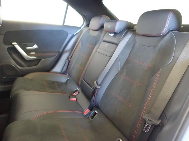 Ａクラスセダン Ａ１８０　スタイル　セダン　ＡＭＧライン　ナビゲーションパッケージ　Ｂｌｕｅｔｏｏｔｈ接続　ＥＴＣ　ＬＥＤヘッドライト　ＴＶ　アイドリングストップ　クルーズコントロール　コネクテッド機能　シートヒーター　トランクスルー　ナビ　バックモニター（21枚目）