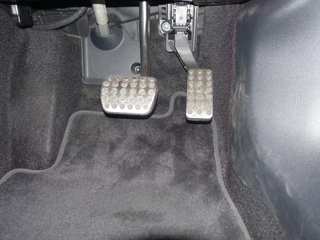 Ａクラスセダン Ａ１８０　スタイル　セダン　ＡＭＧライン　ナビゲーションパッケージ　Ｂｌｕｅｔｏｏｔｈ接続　ＥＴＣ　ＬＥＤヘッドライト　ＴＶ　アイドリングストップ　クルーズコントロール　コネクテッド機能　シートヒーター　トランクスルー　ナビ　バックモニター（25枚目）