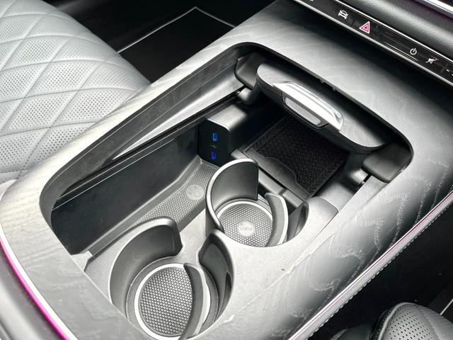 Ｅクラスステーションワゴン Ｅ２００　ステーションワゴン　アバンギャルド　ＡＭＧラインパッケージ　レザーエクスクルーシブパッケージ　アドバンスドパッケージ　デジタルインテリアパッケージ　Ｂｌｕｅｔｏｏｔｈ接続　ＥＴＣ　ＬＥＤヘッドライト　アイドリングストップ（18枚目）